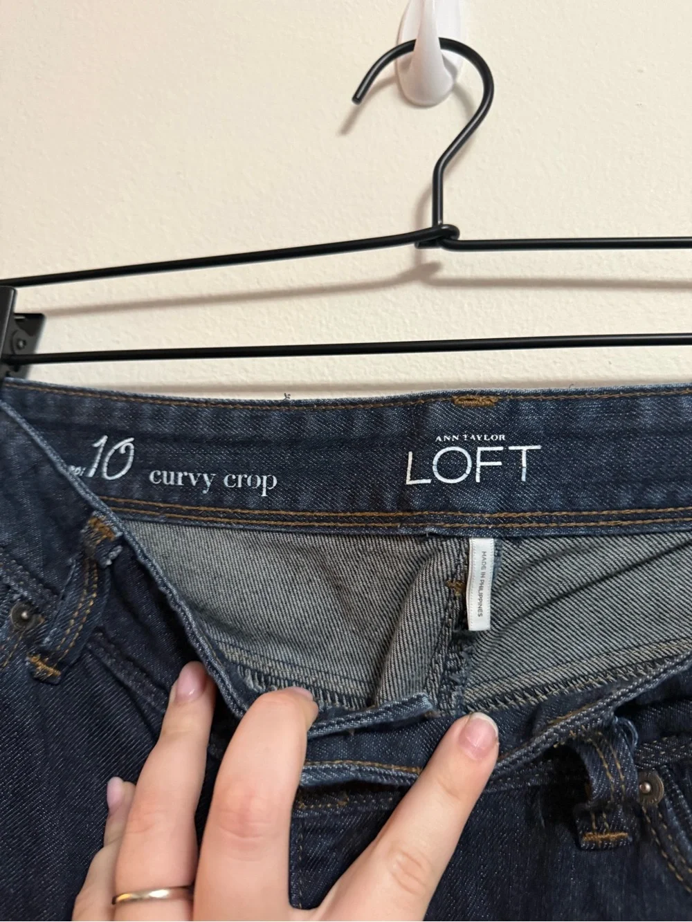 Ann Taylor Dark Blue‎ Cropped Skinny Jeans